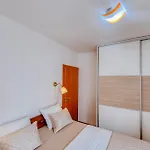 Vista - With Free Parking Apartman Zadar
