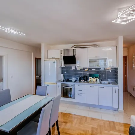 Vista - With Free Parking * Zadar