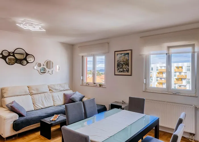 Vista - With Free Parking Appartement