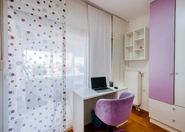 Vista - With Free Parking Zadar